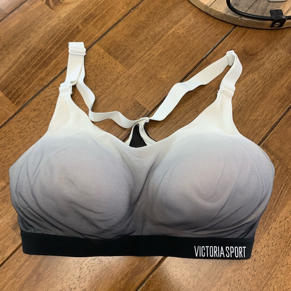 Victoria Sport Bra